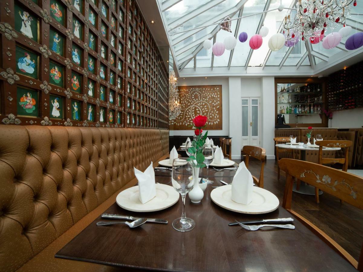בראקנל Fines Bayliwick Hotel מראה חיצוני תמונה